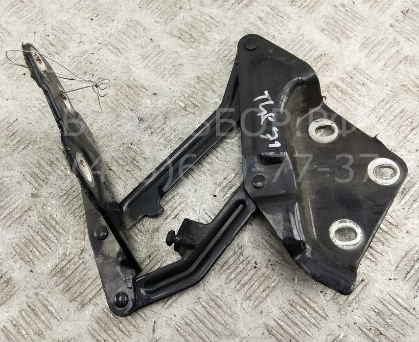 Петля капота правая