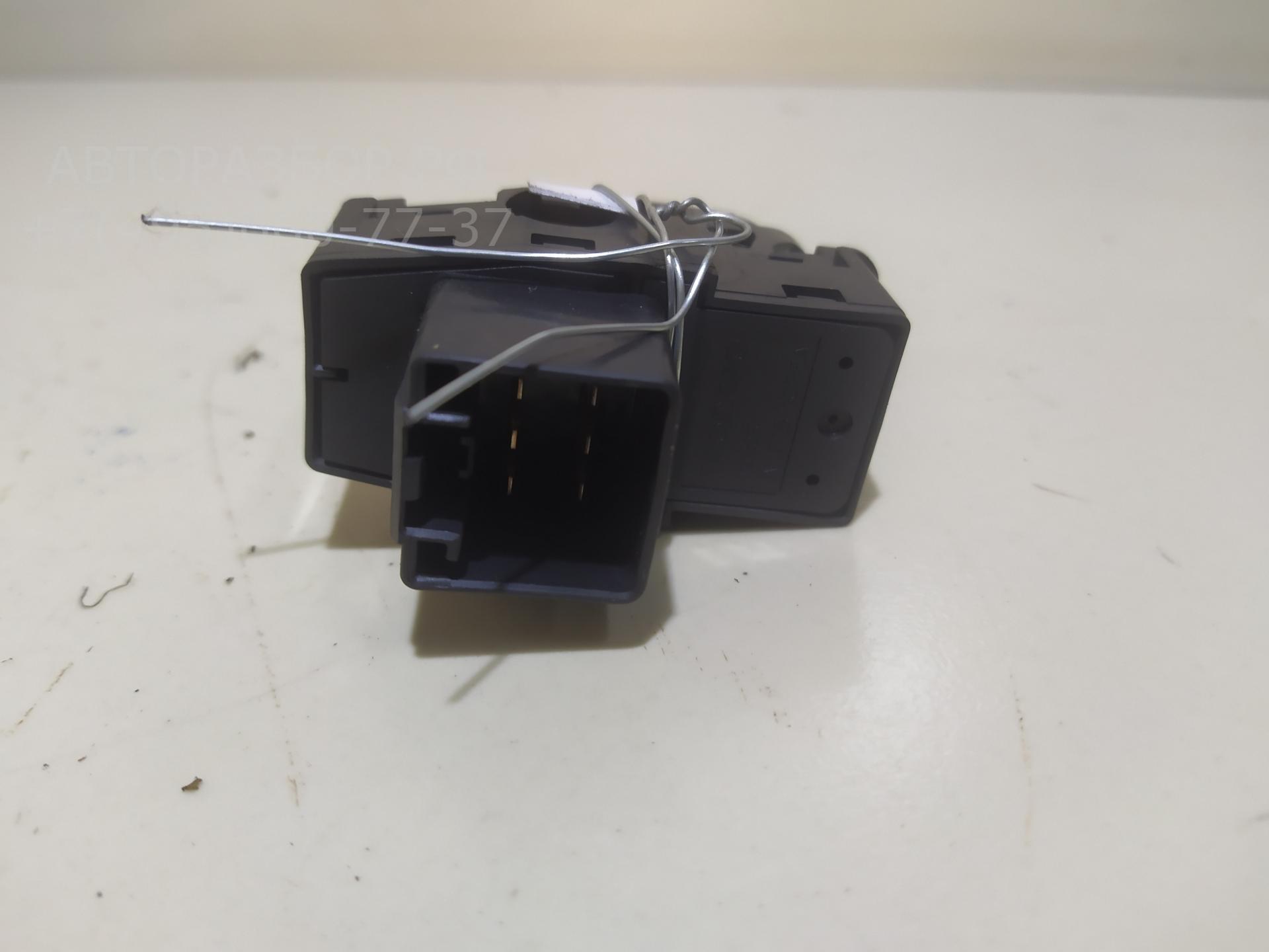 Кнопка стеклоподъемника