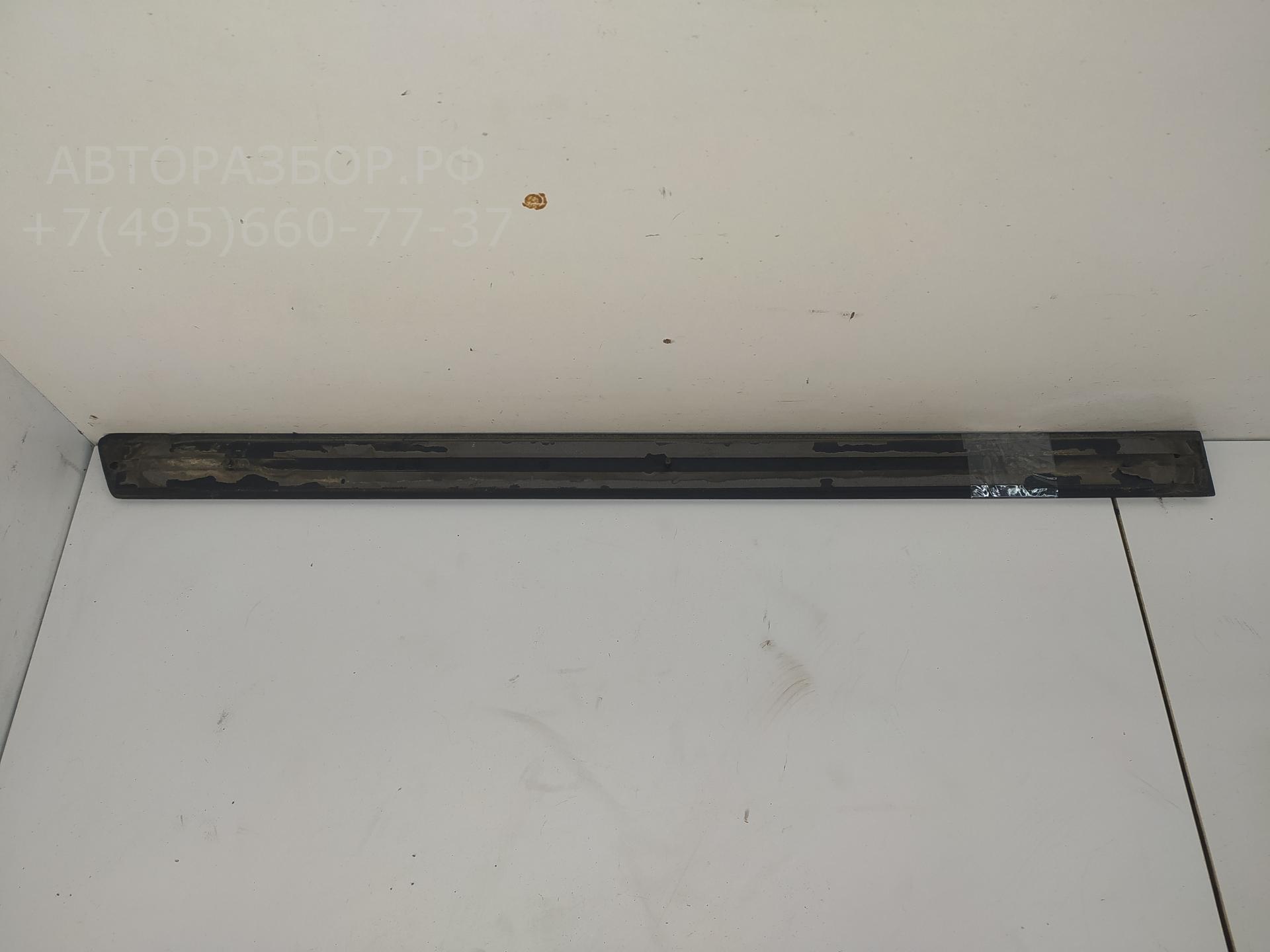 Накладка двери задней левой