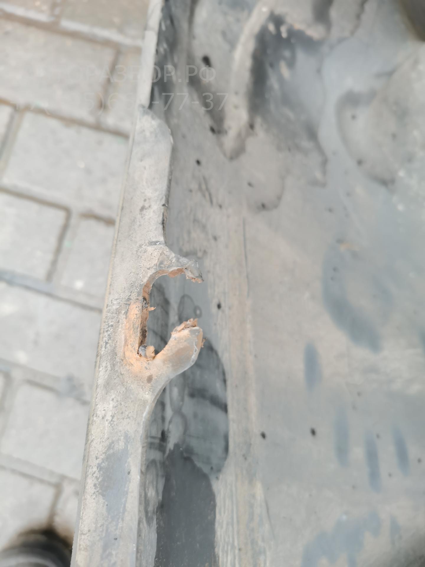 Накладка заднего бампера правая