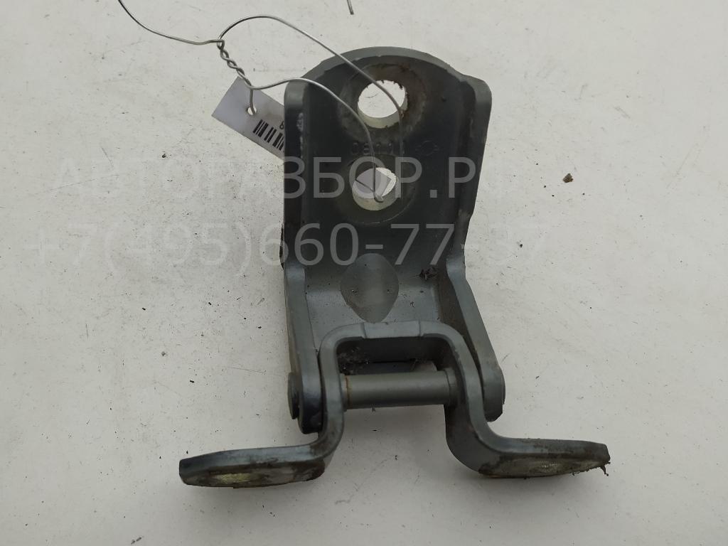 Петля двери