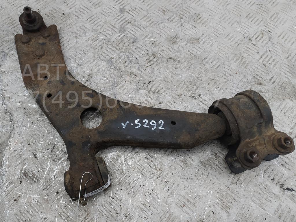 Рычаг передний правый