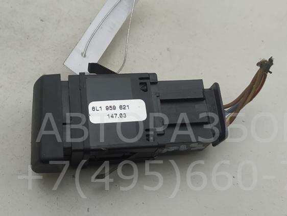 Кнопка обогрева заднего стекла