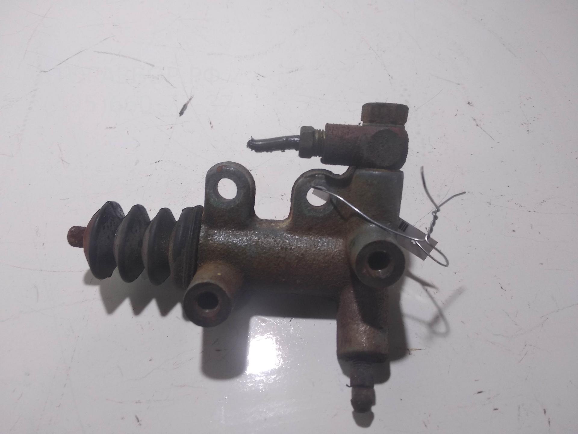 Цилиндр сцепления рабочий