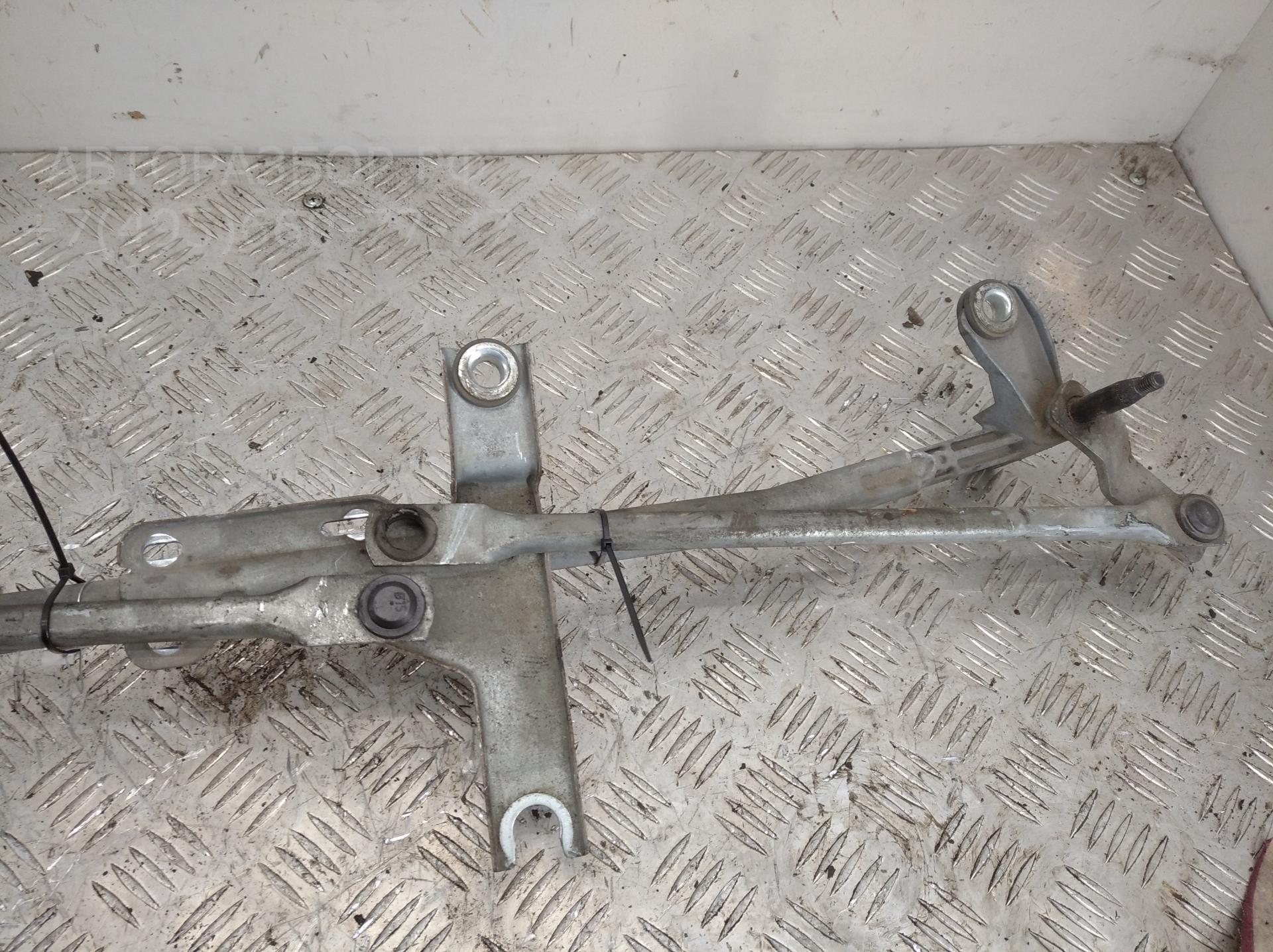 Моторчик стеклоочистителя передний