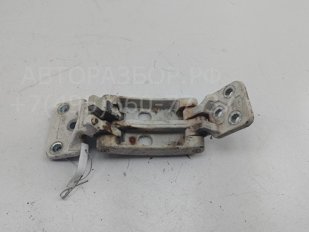 Петля двери