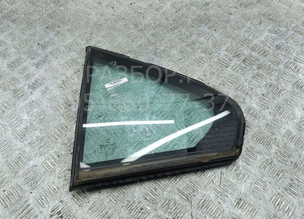 Стекло двери задней левой (форточка)