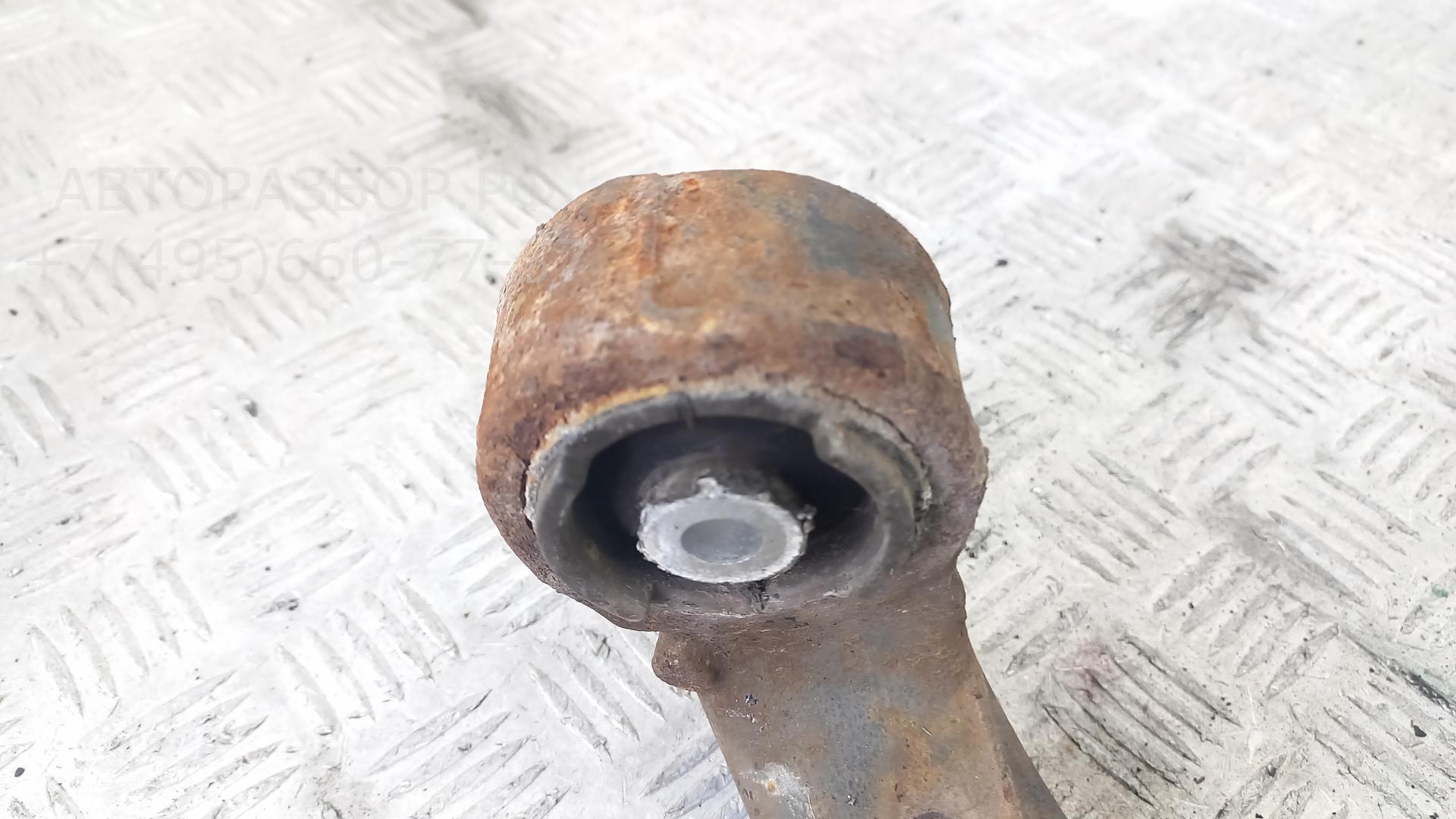 Рычаг задний правый