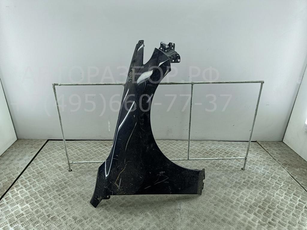 Крыло переднее правое