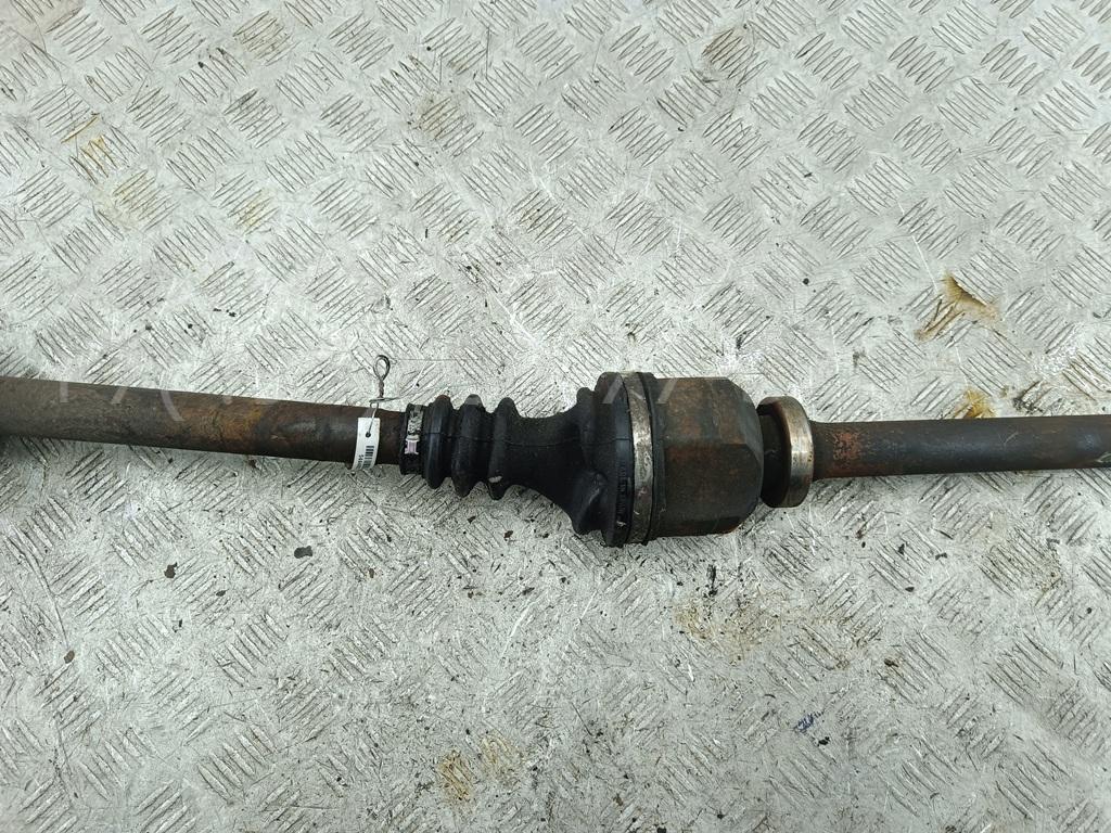 Полуось передняя правая