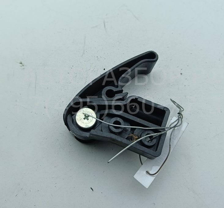 Ручка открывания капота