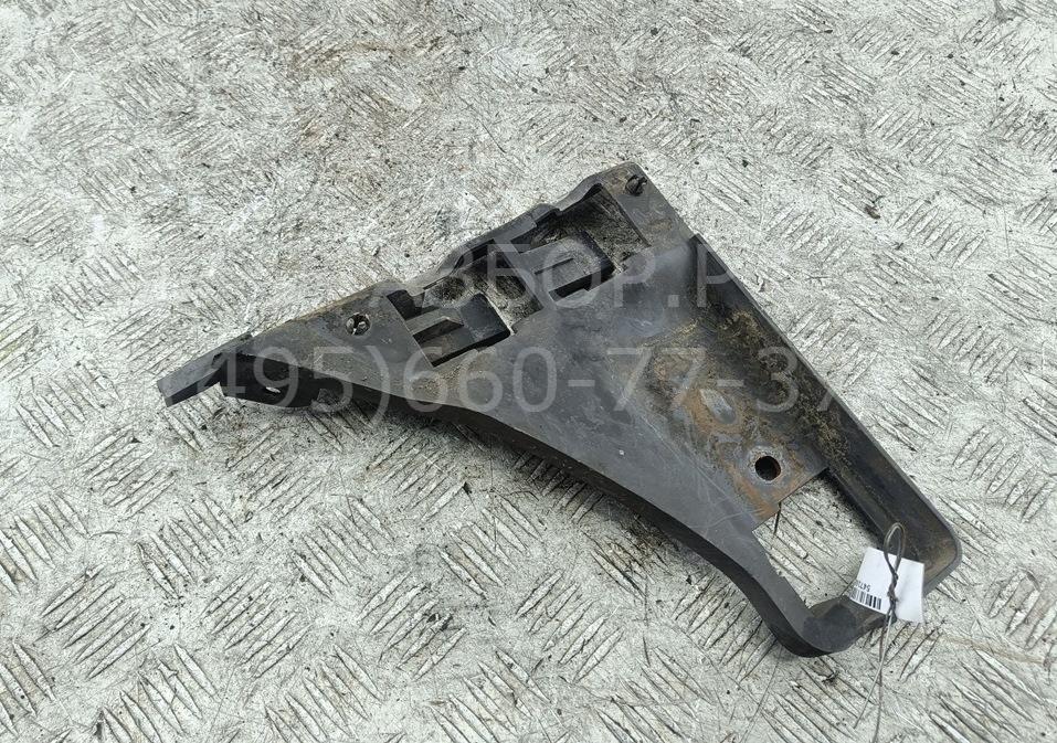 Кронштейн переднего бампера левый