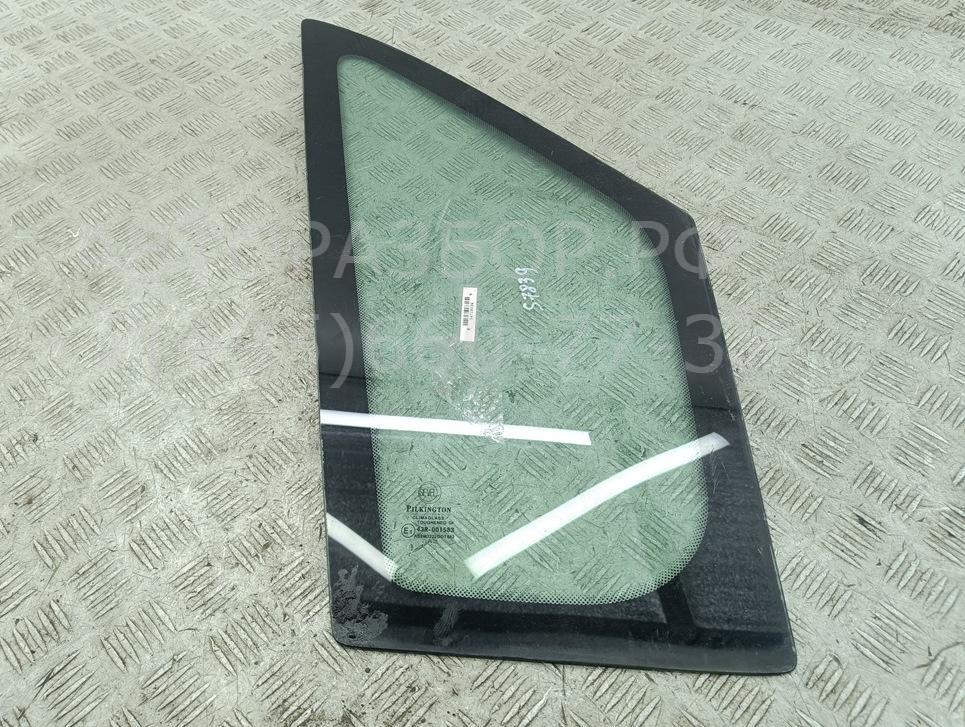 Стекло двери передней правой (форточка)