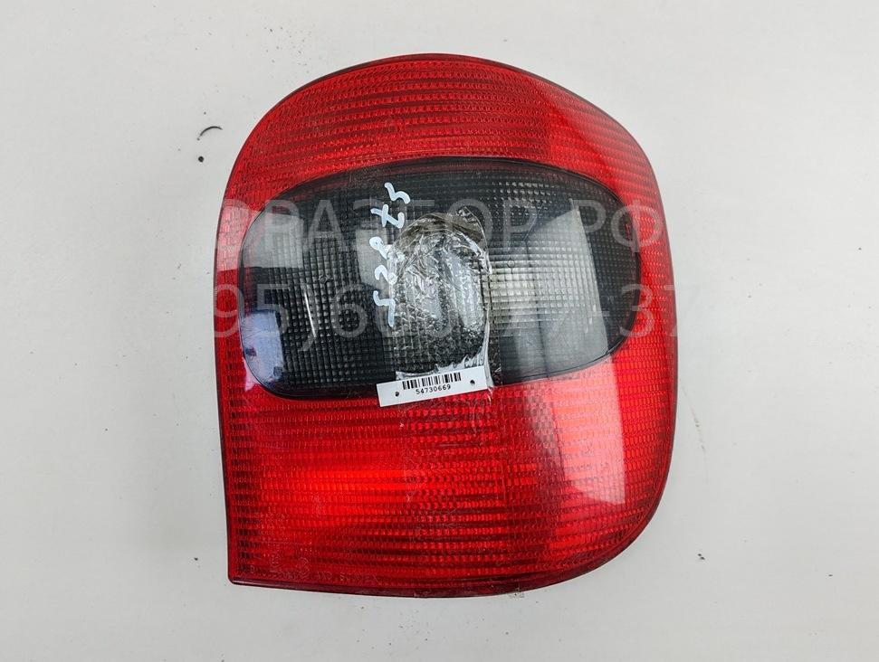 Фонарь задний правый