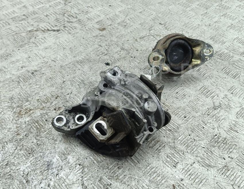 Опора двигателя