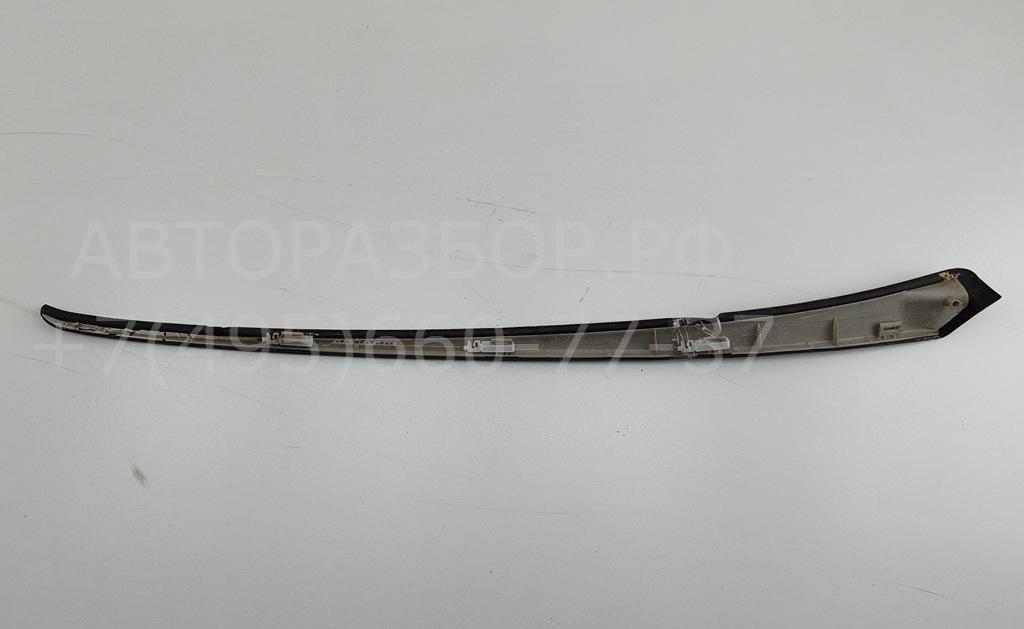 Молдинг лобового стекла