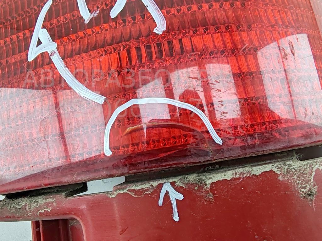 Фонарь задний правый