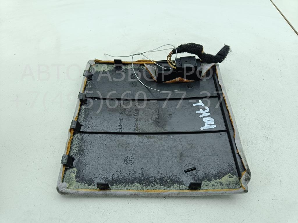 Кнопка люка