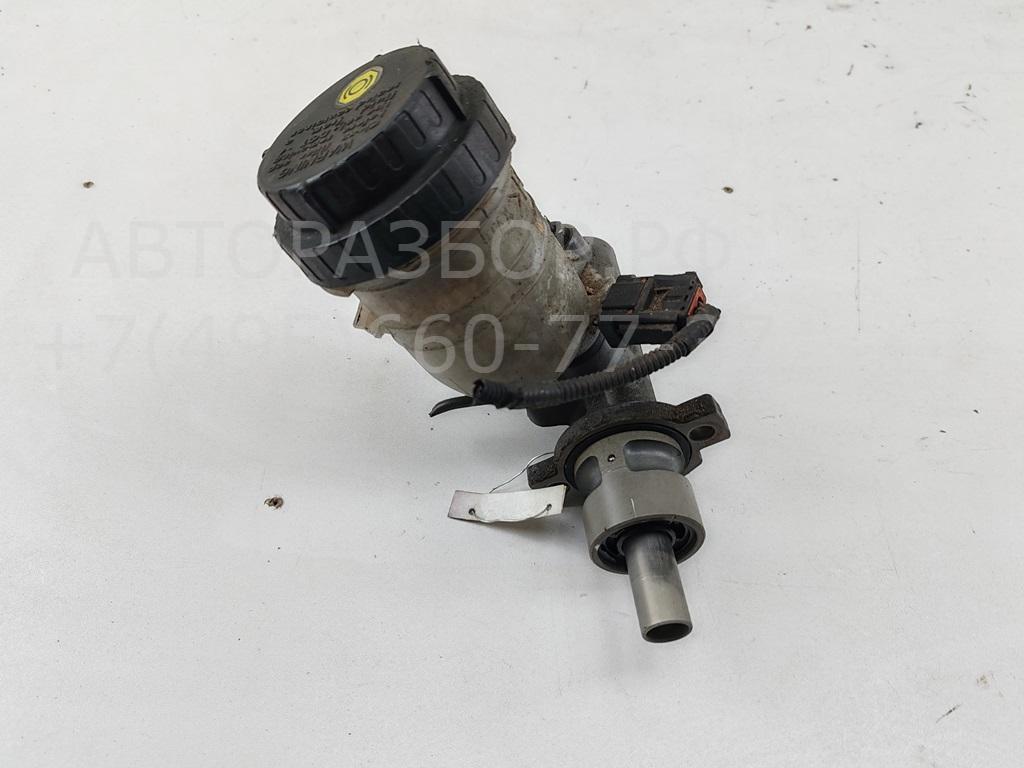 Цилиндр тормозной главный