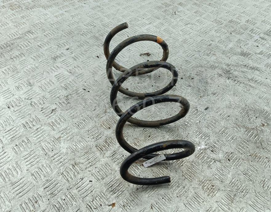 Пружина передняя