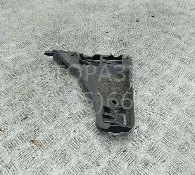 Кронштейн переднего бампера левый