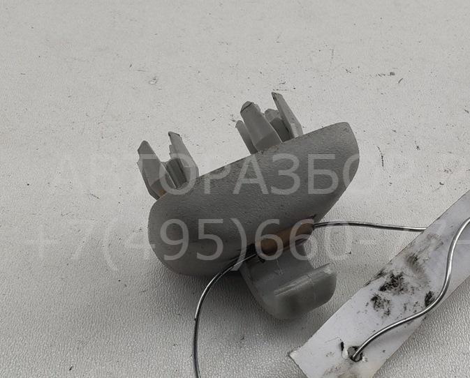 Кронштейн солнцезащитного козырька