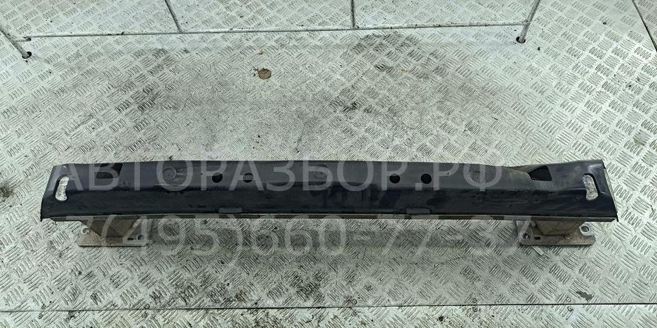 Усилитель переднего бампера