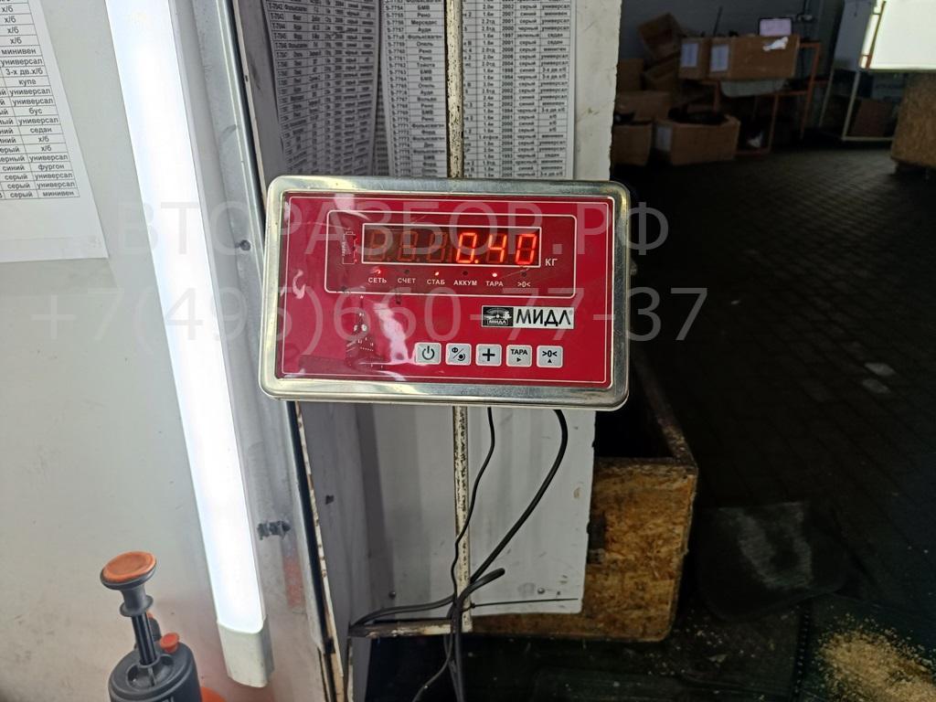 Поводок стеклоочистителя передний правый