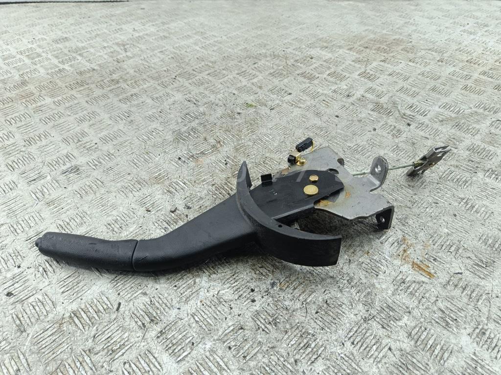 Рычаг стояночного тормоза