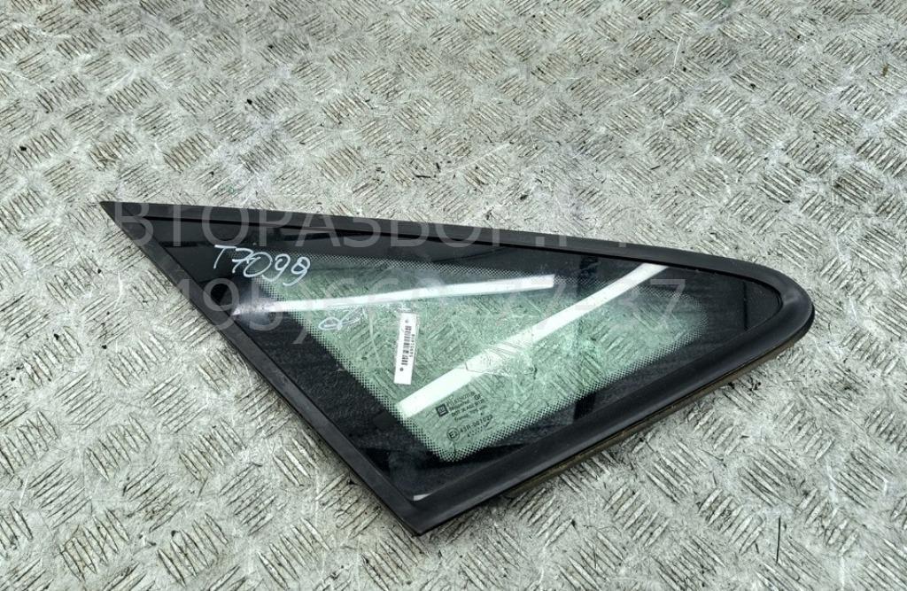 Стекло кузовное глухое правое