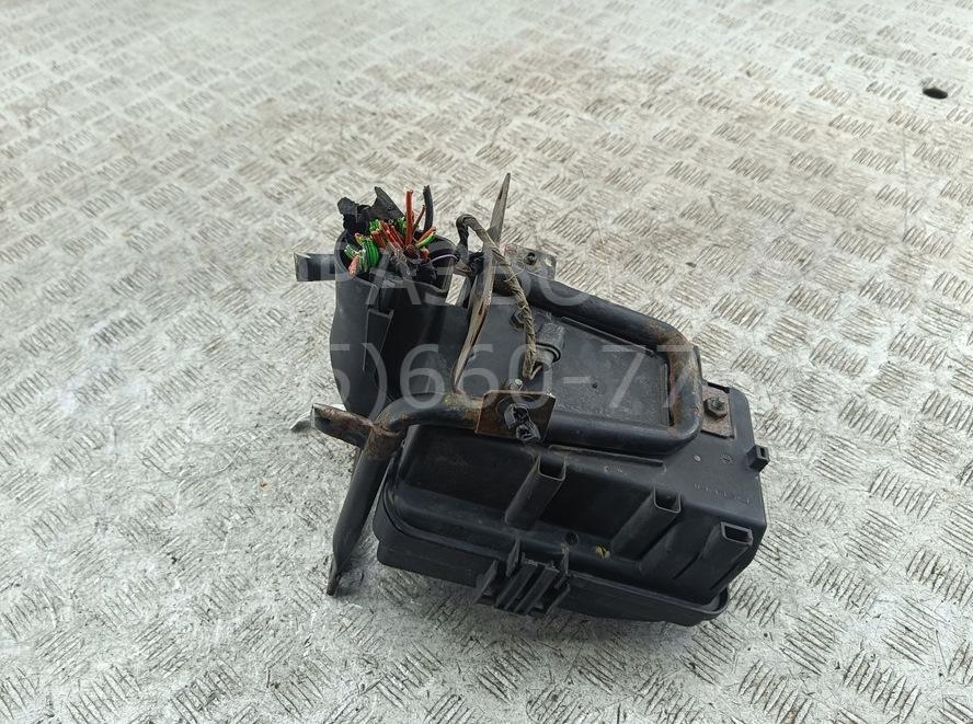 Блок предохранителей