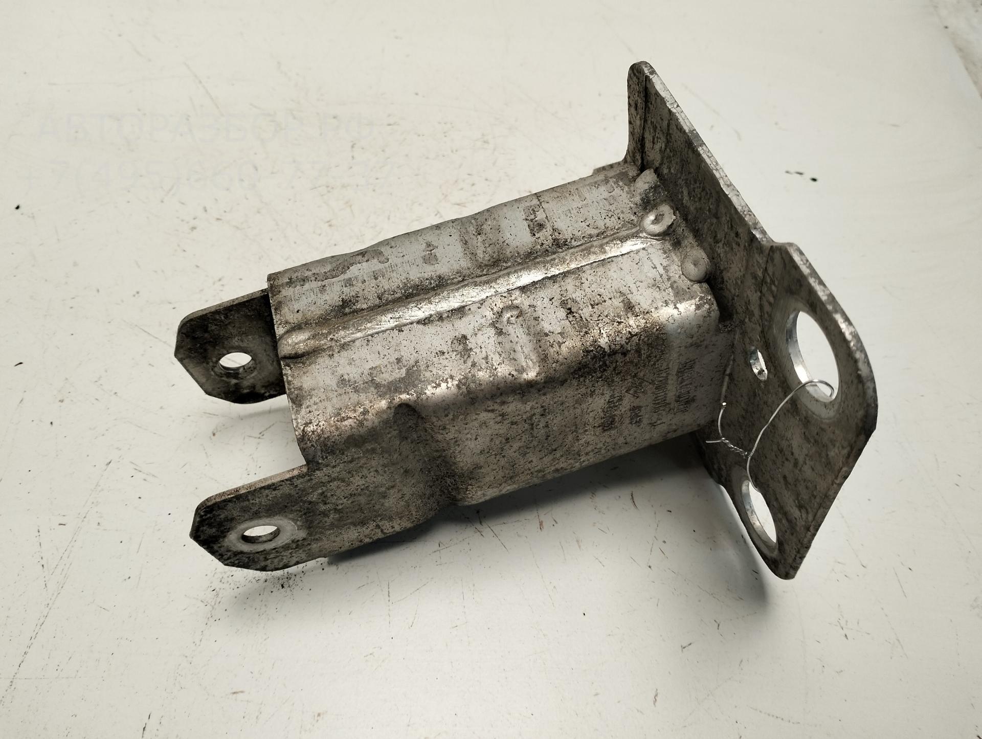 Кронштейн (сопут. товар)