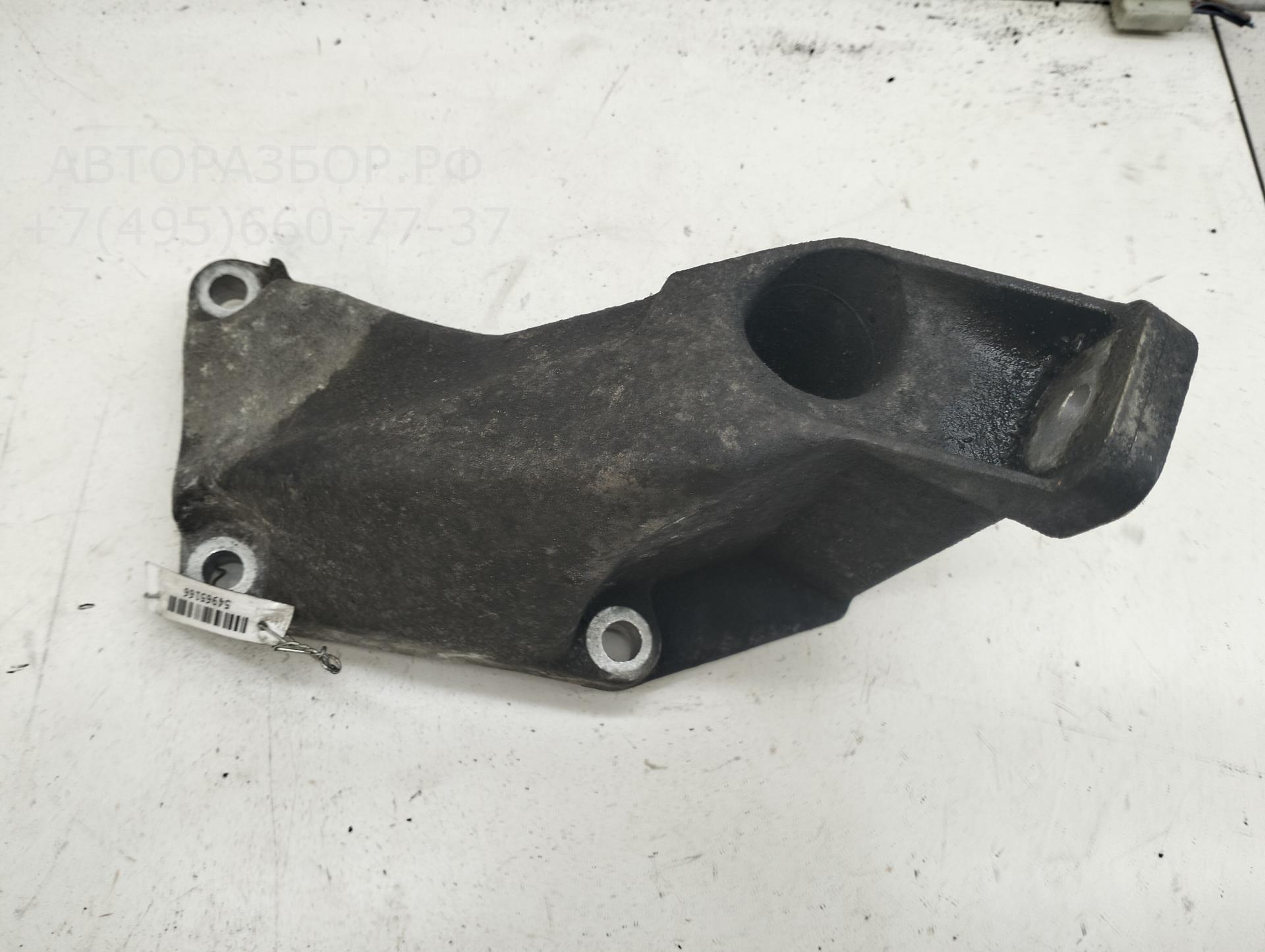 Кронштейн двигателя левый