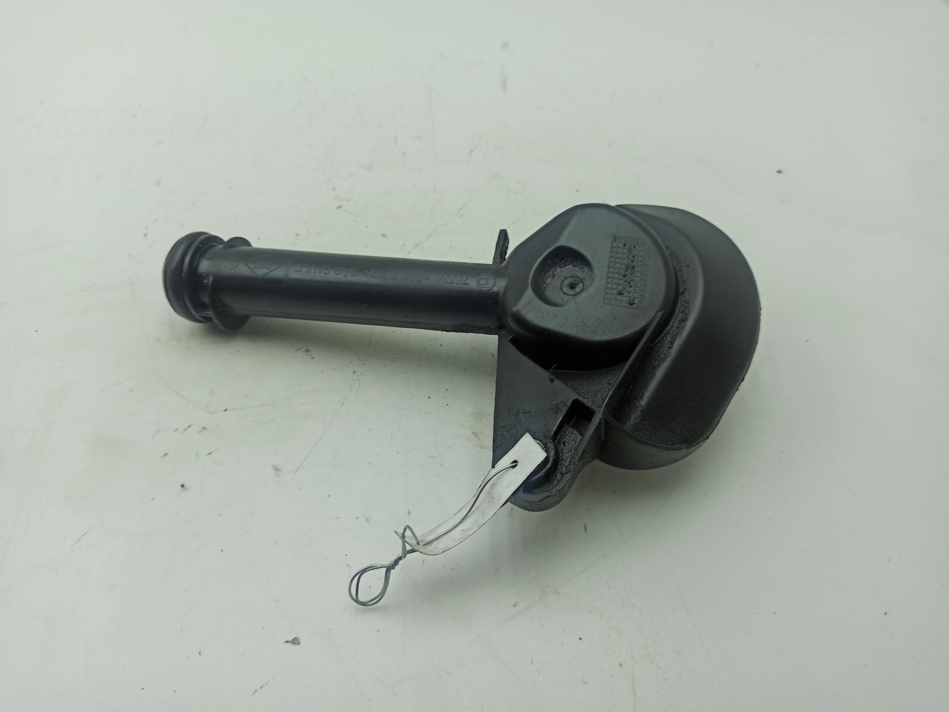 Маслозаливная горловина