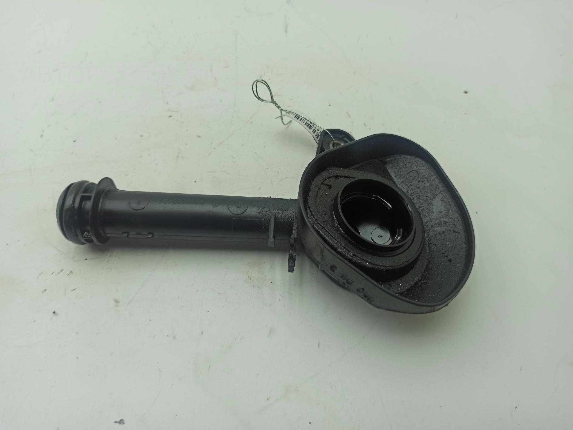 Маслозаливная горловина