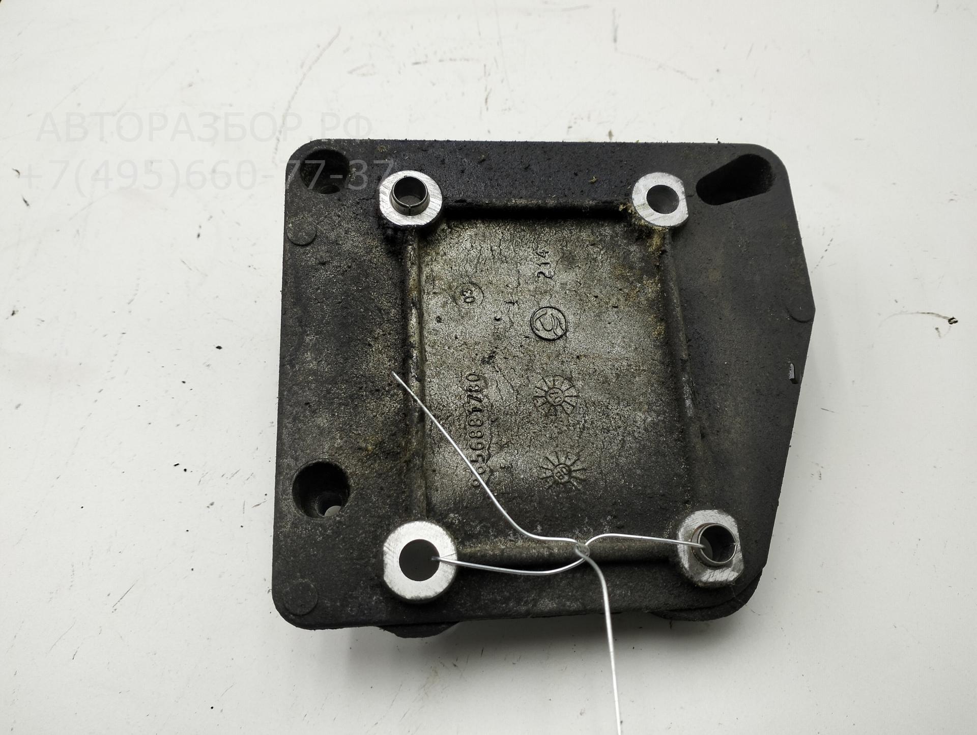 Кронштейн (сопут. товар)