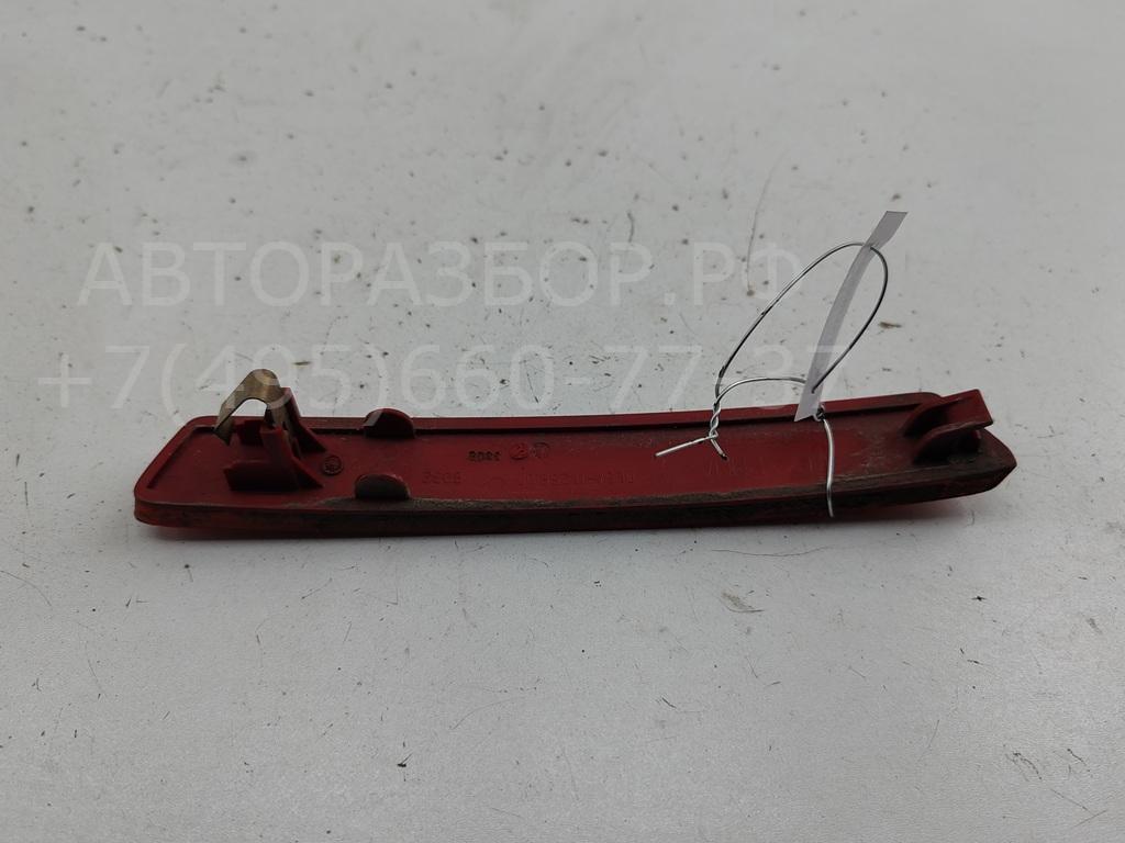 Отражатель в бампер задний правый