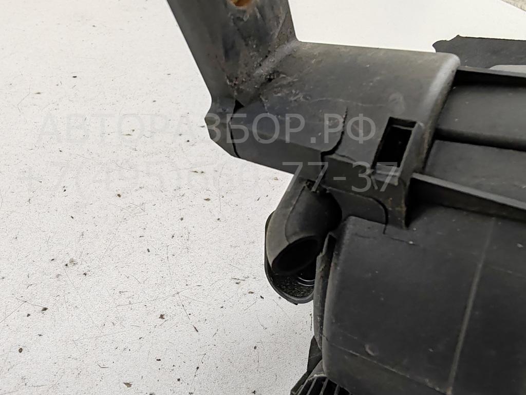 Фара противотуманная правая