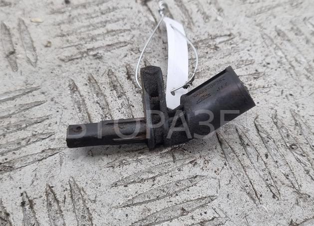 Датчик ABS передний