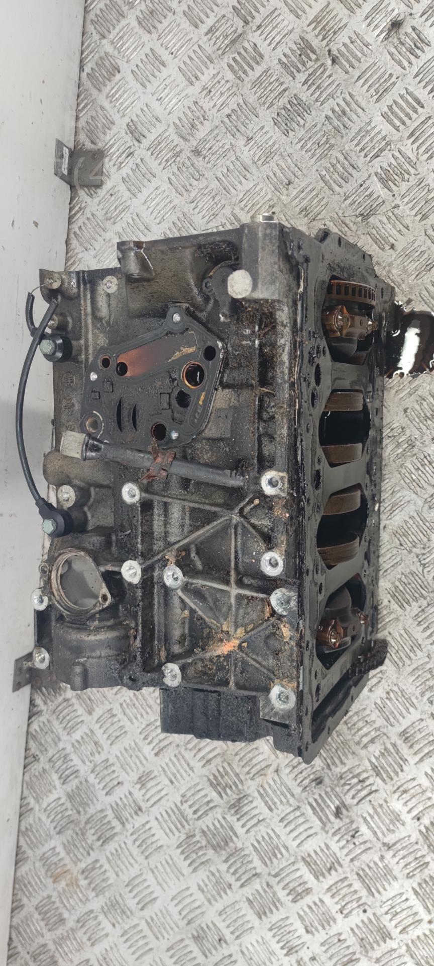 Блок двигателя