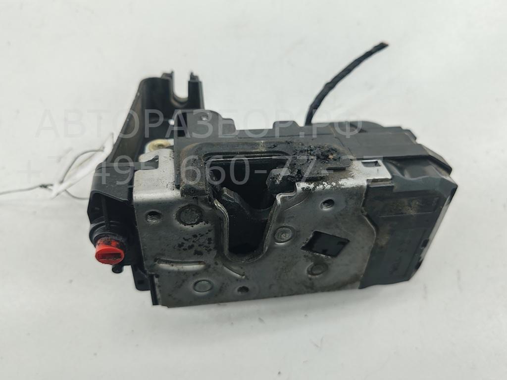 Замок двери задней правой