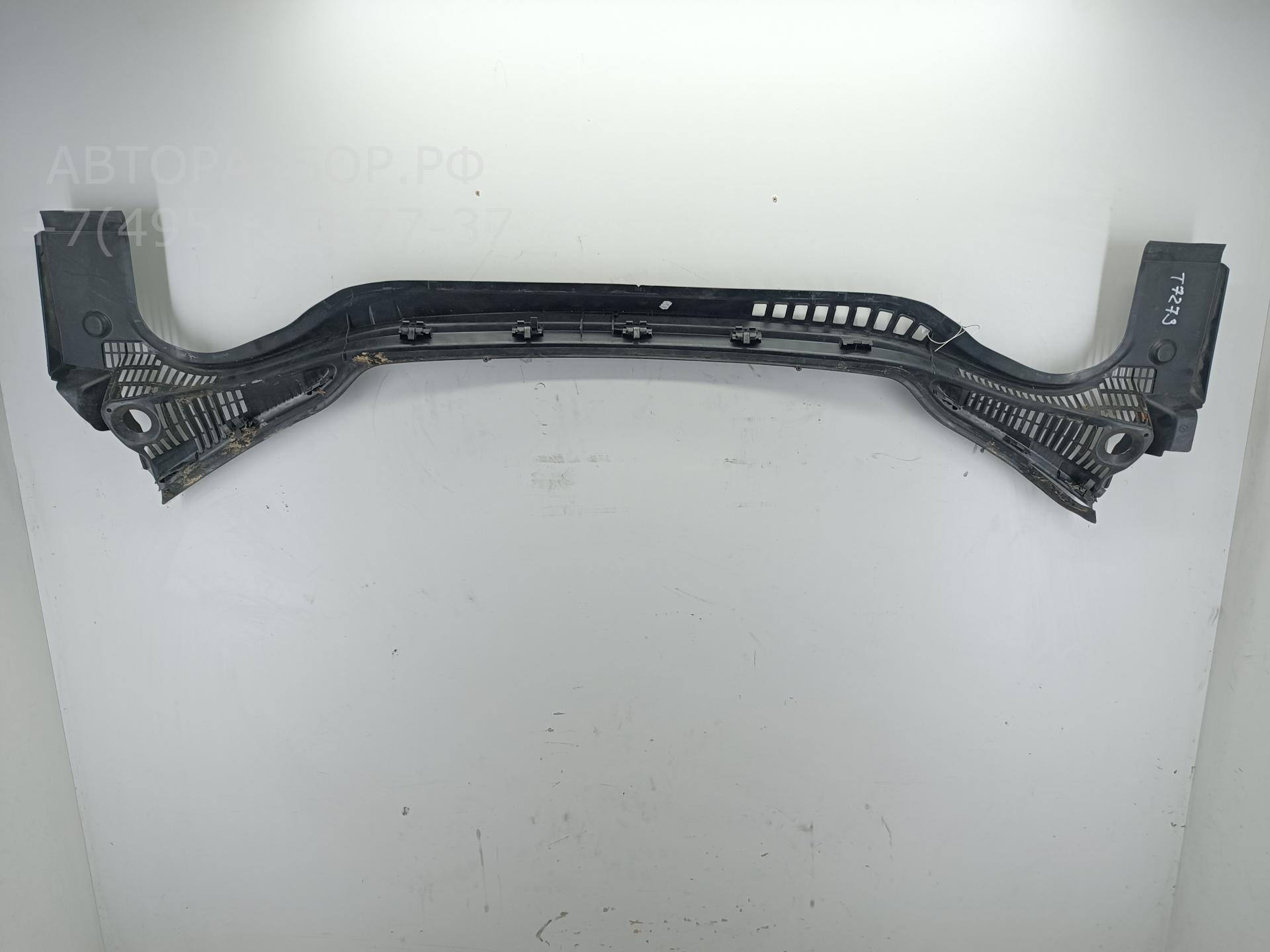 Решетка стеклоочистителей (Жабо)