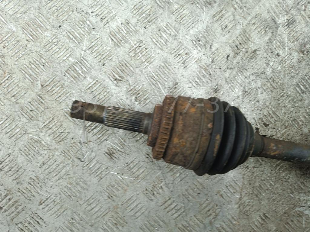 Полуось передняя левая