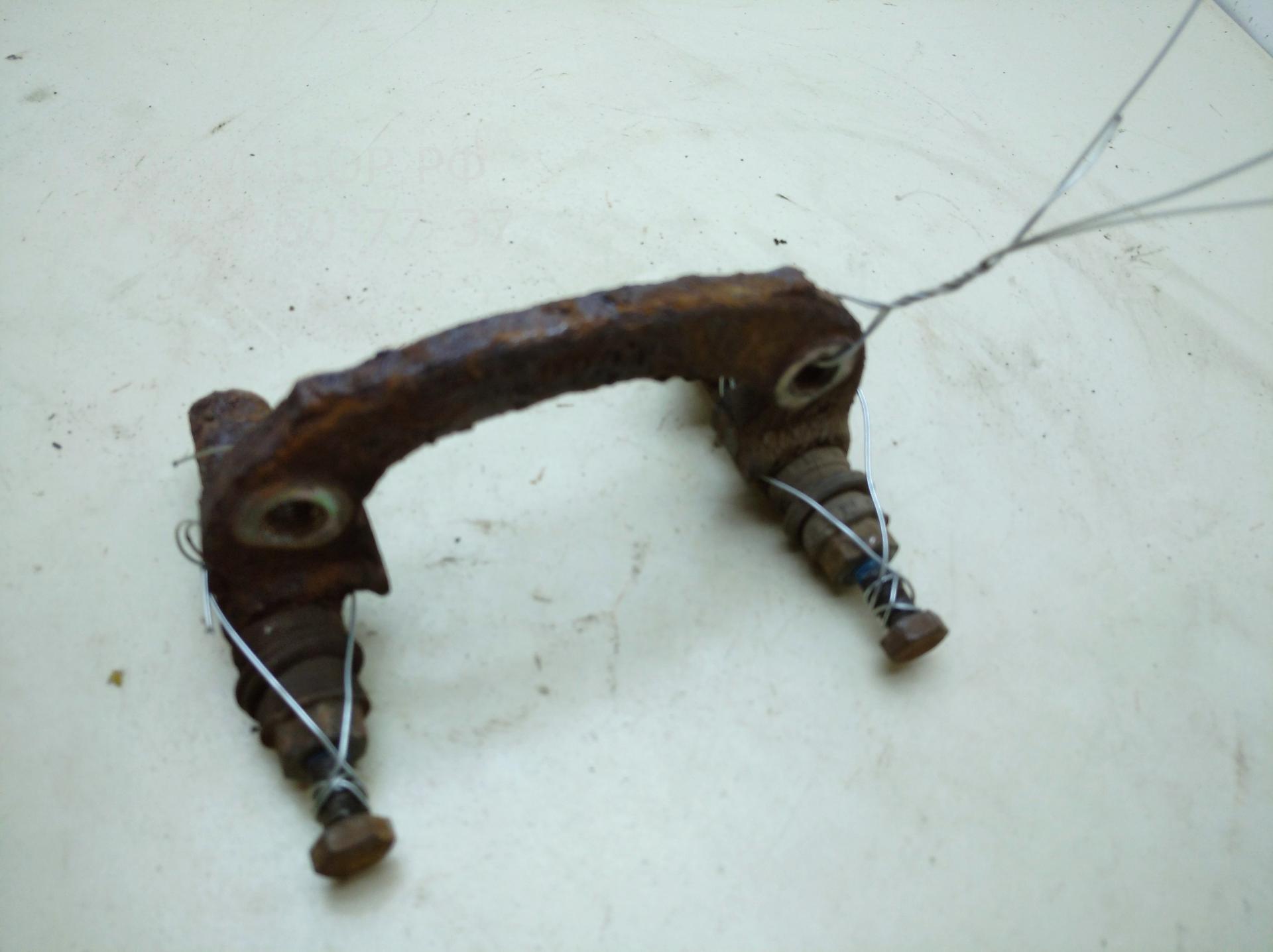 Скоба суппорта заднего