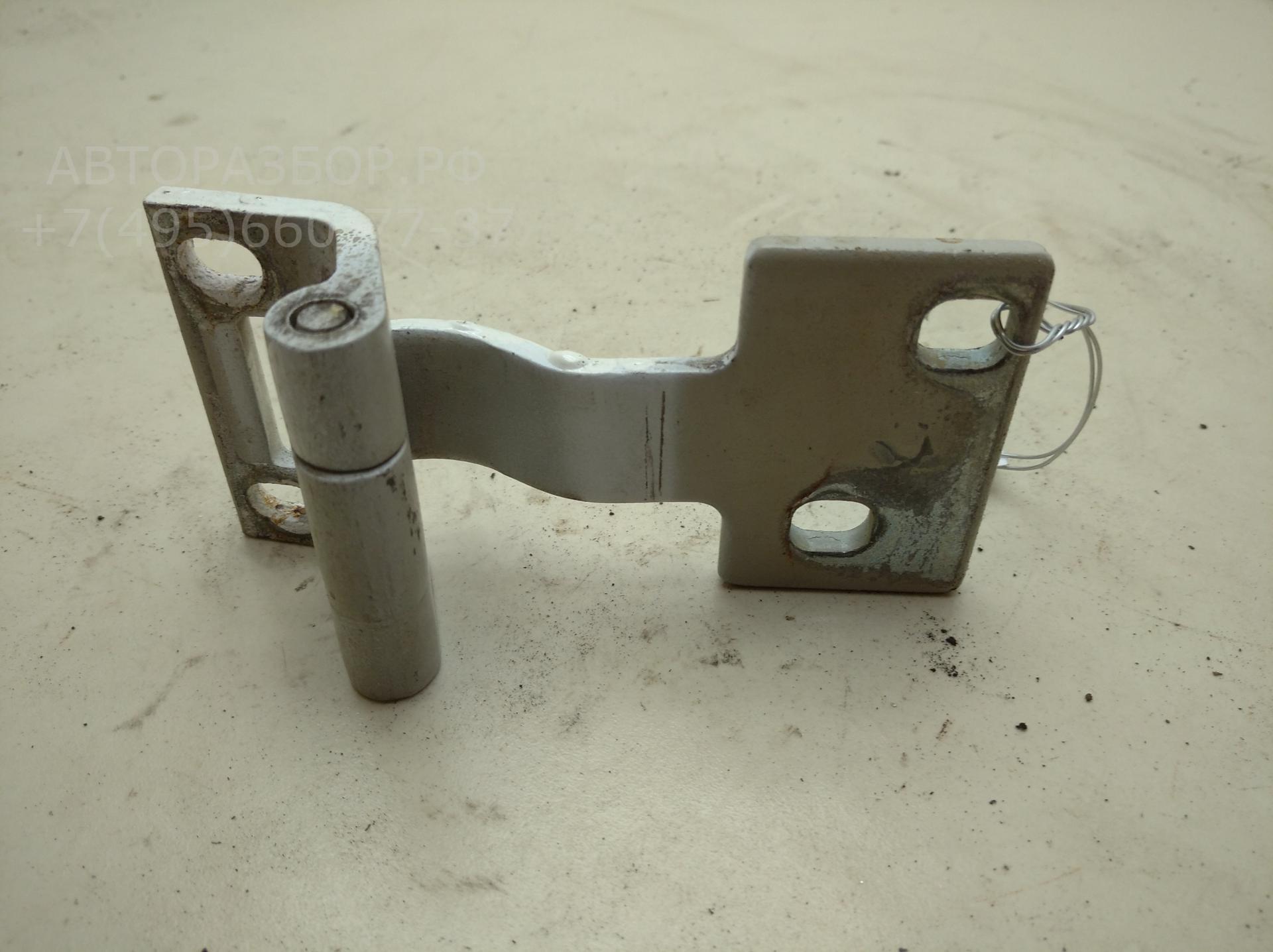 Петля двери