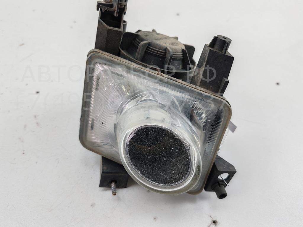 Фара противотуманная левая
