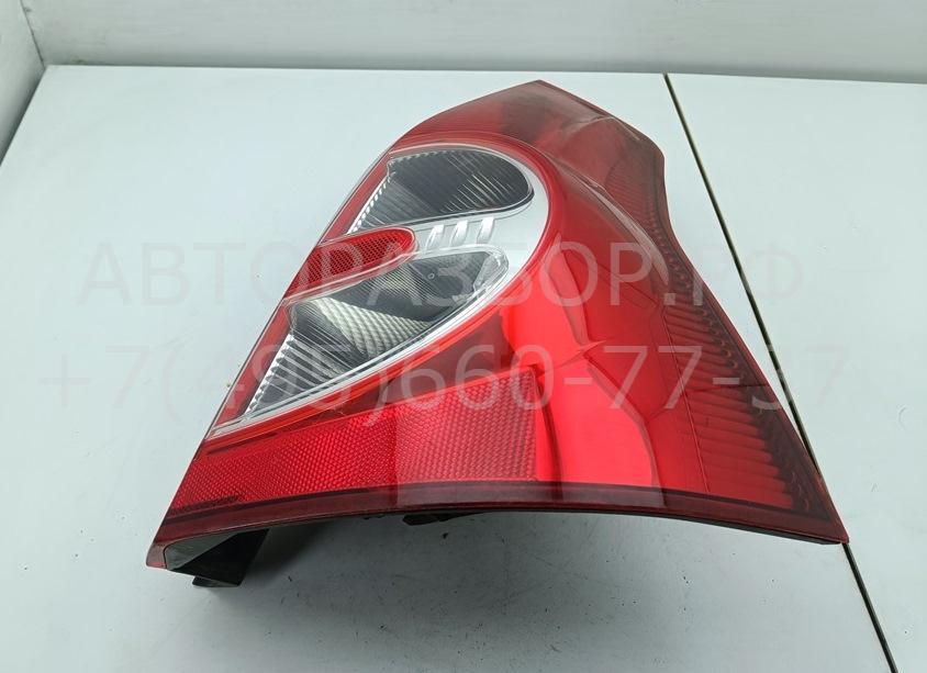 Фонарь задний правый