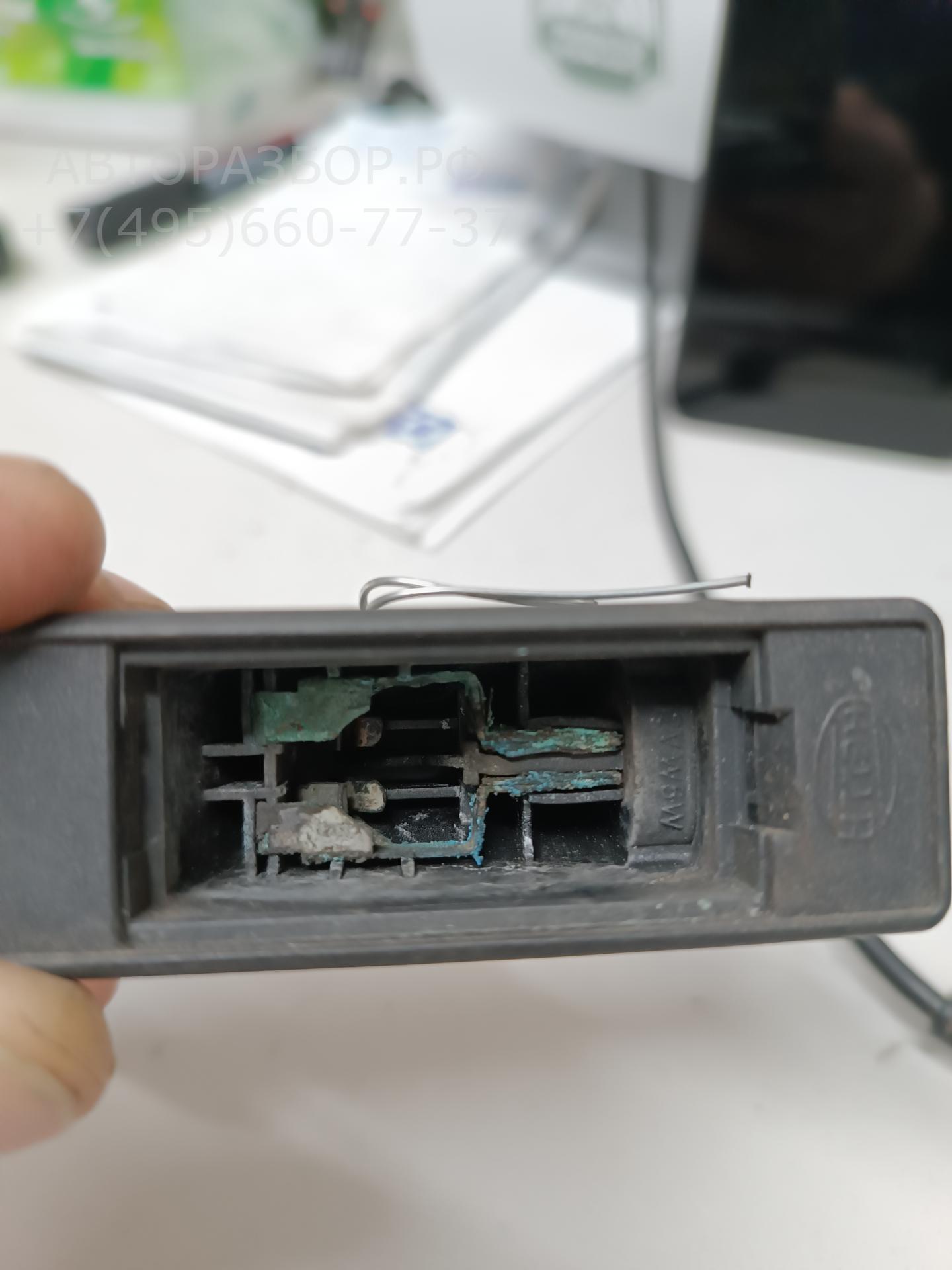 Фонарь подсветки номера