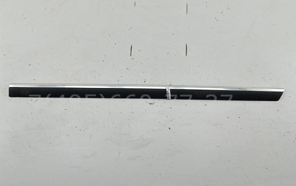 Накладка двери задней левой