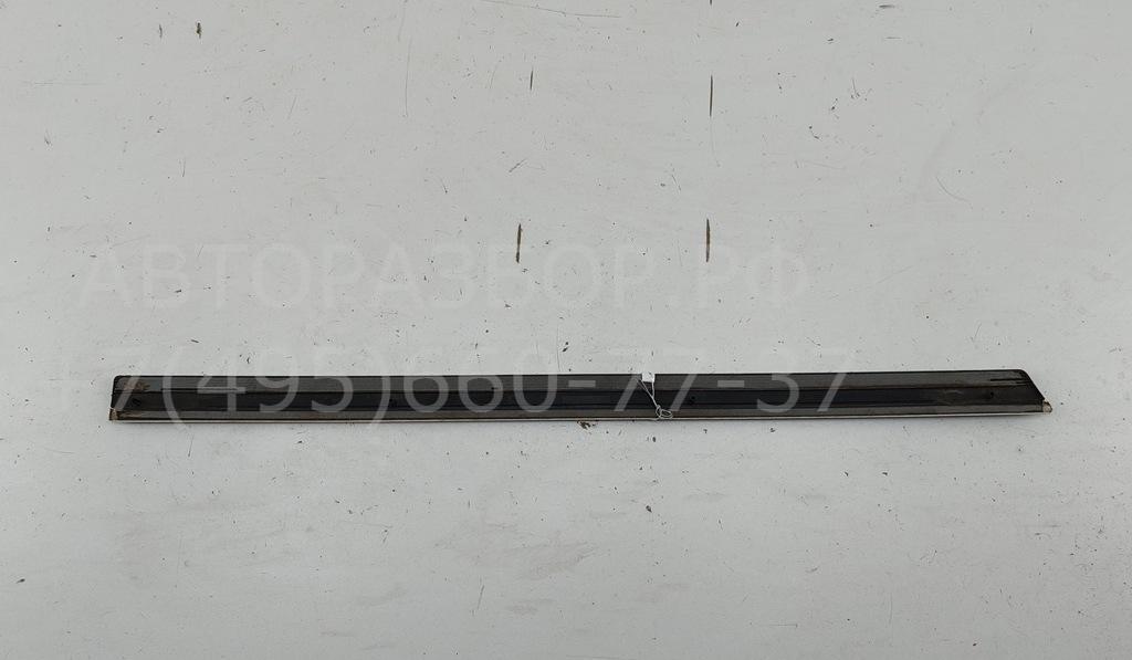 Накладка двери задней левой